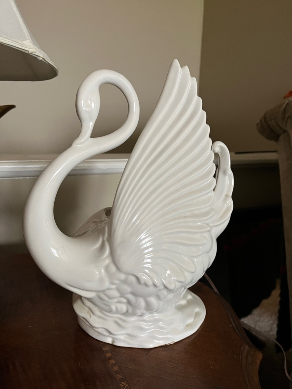 White Ceramic Swan Lamp